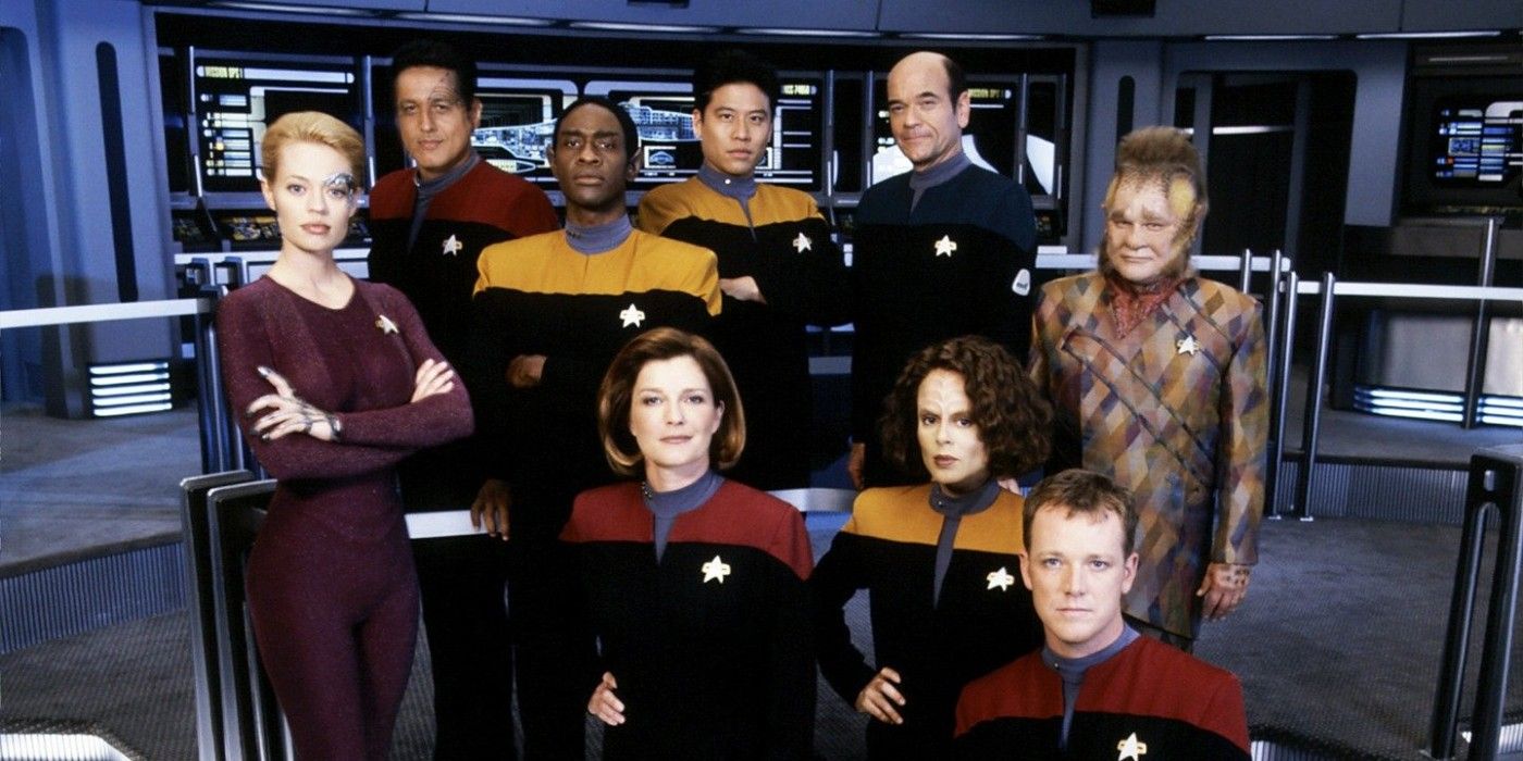 The Star Trek Voyager Cast In Season 6
