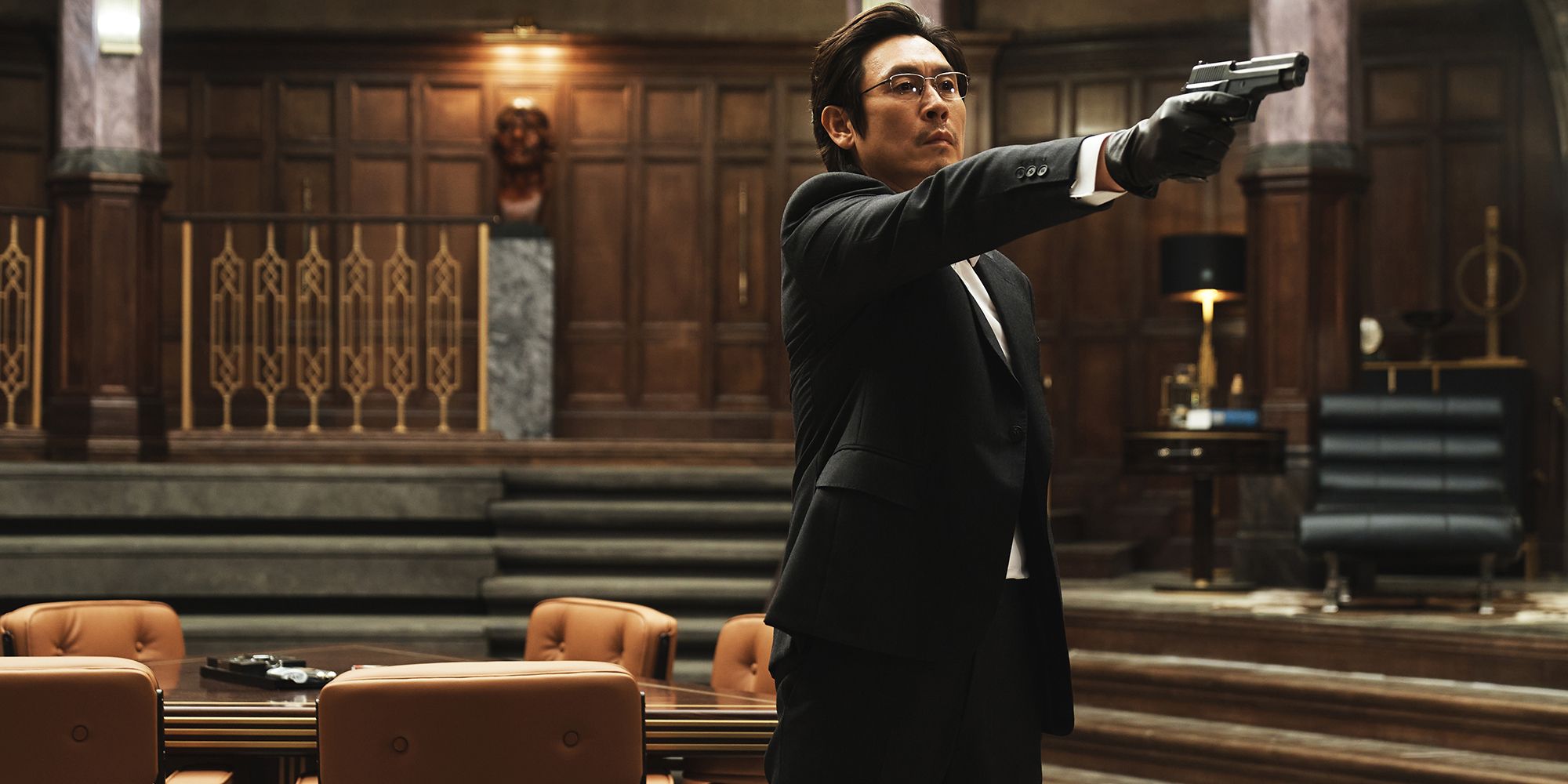 Sul Kyung-gu in Kill Boksoon