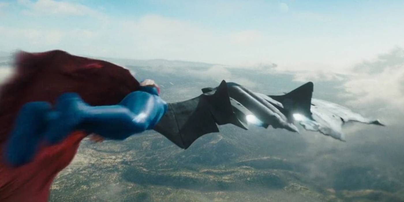 Batwing y Supergirl en The Flash pic