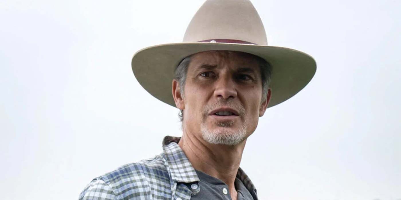 Timothy Olyphant as Raylan talking in Justified Primeval 2 