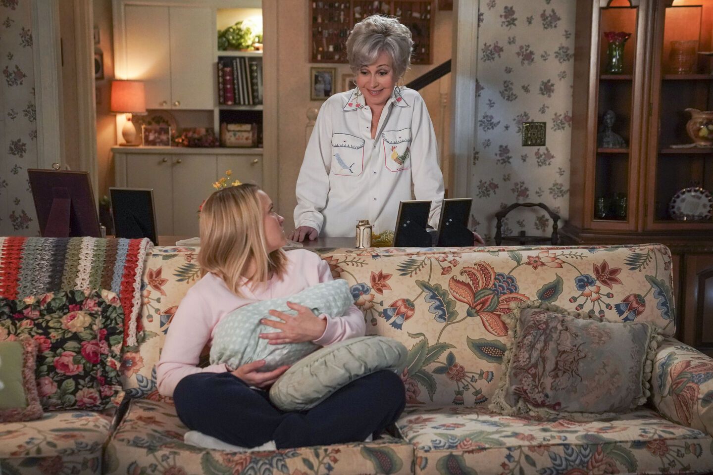 Young Sheldon Season 6 Episode 18 Image Spoils Mandys Answer To Georgies Proposal 3344