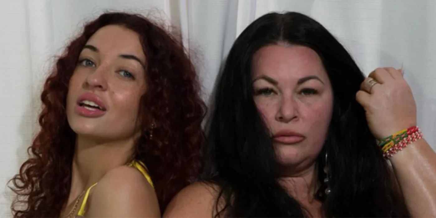 Olivia Hopkins y Molly Hopkins de 90 Day Fiance posan para la cámara