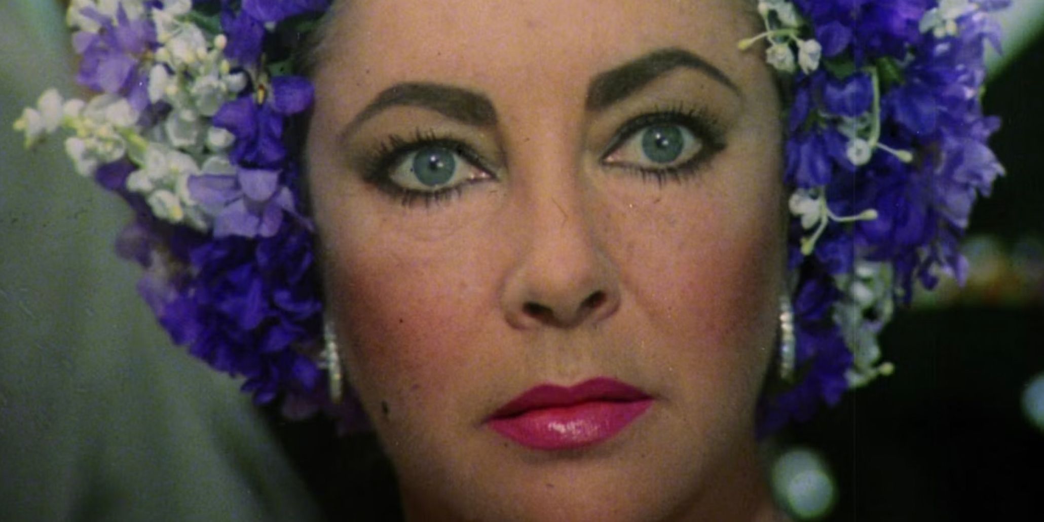 A close up of Liz Taylor in The Mirror Crackd