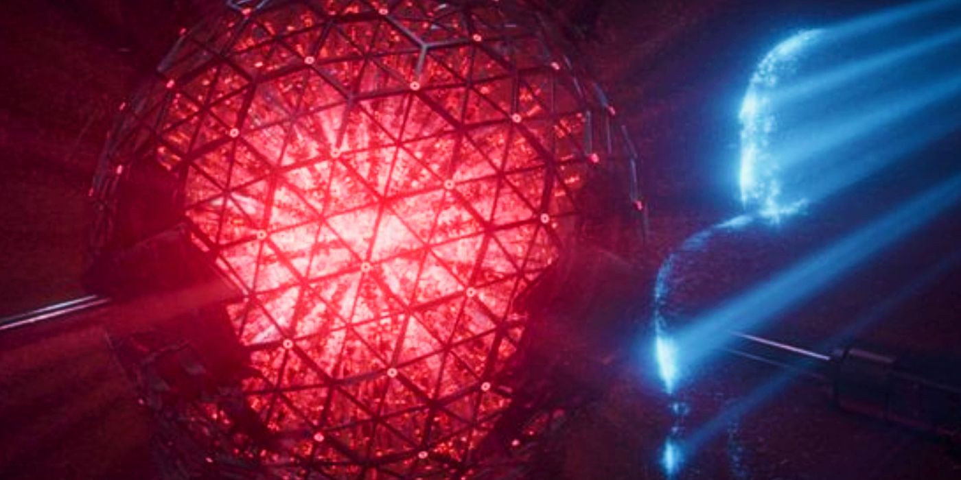Alex looking at Genisys-Skynet core in Terminator Genisys