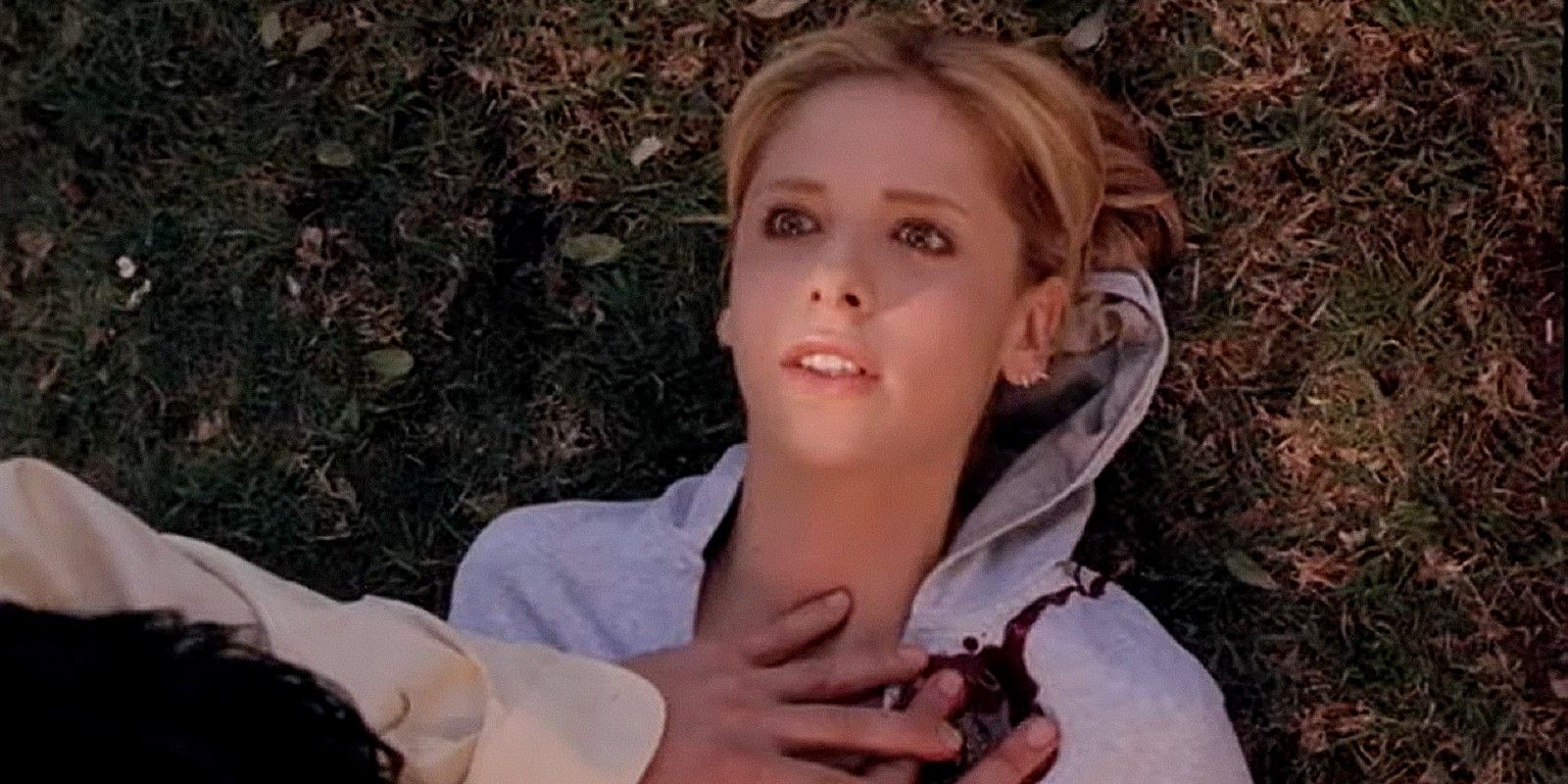 Buffy, a Caçadora de Vampiros, 6ª temporada, vendo Red Buffy ferida por arma de fogo, Sarah Michelle Gellar