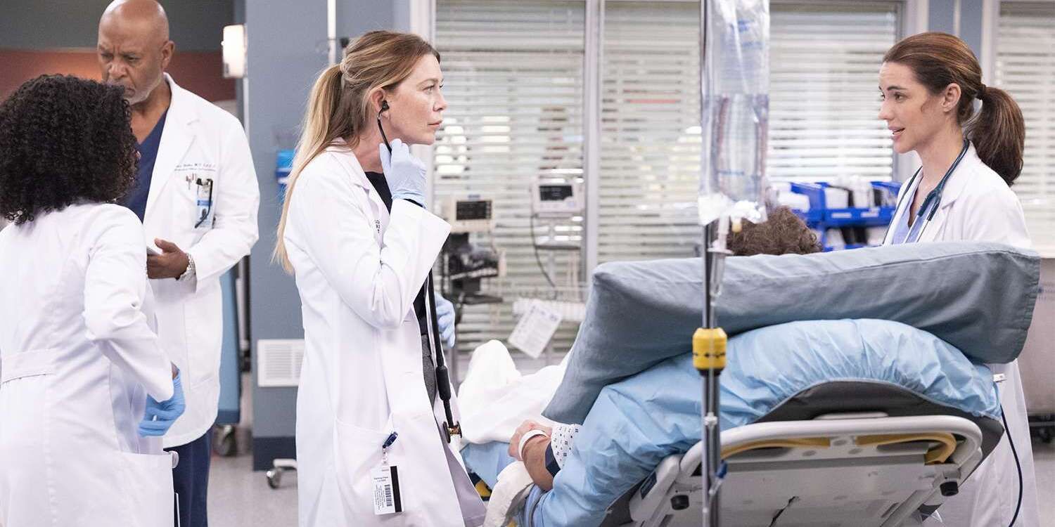 Ellen Pompeo As Meredith Grey &amp; Adelaide Kane As Jules Millin In Grey&rsquo;s Anatomy.jpg