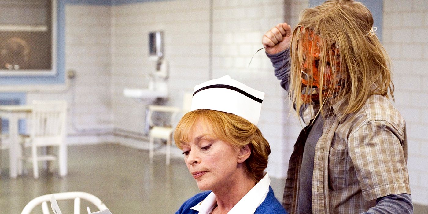 Halloween Rob Zombie young Michael Myers kills a nurse