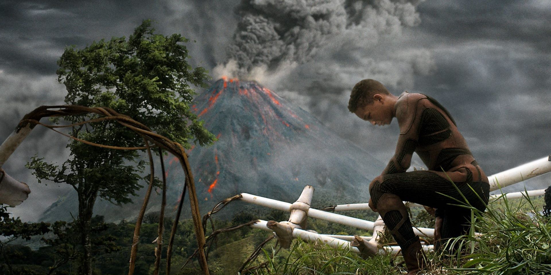 Jaden Smith frente a un volcán en After Earth