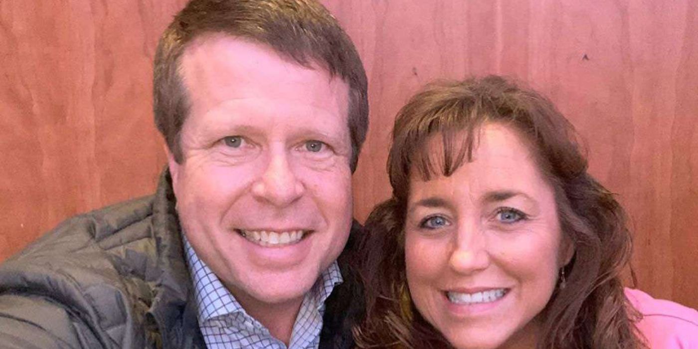 Jim Bob and Michelle Duggar from 19 Kids and Counting smiling together close up