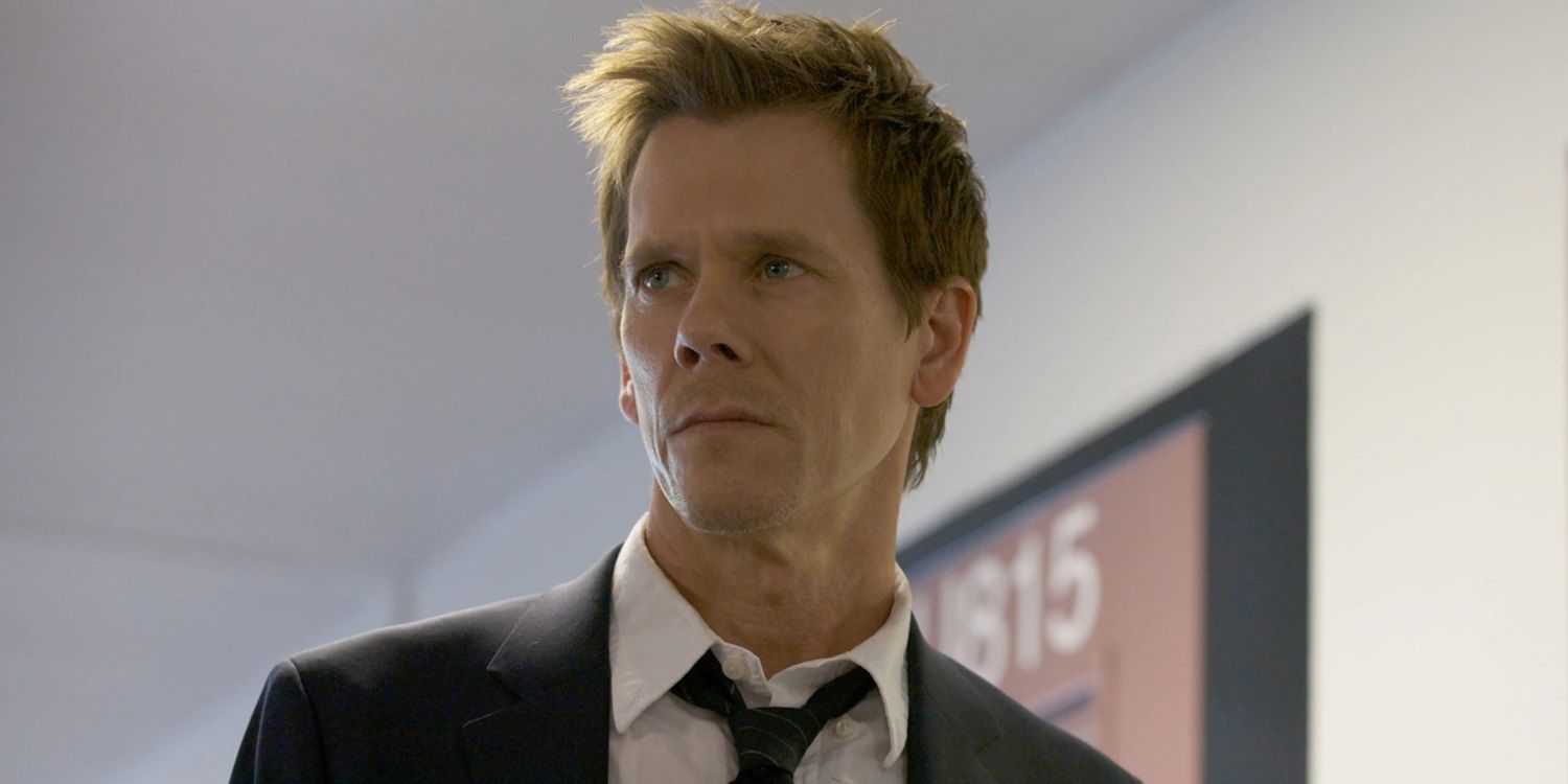 Kevin Bacon in a suit in The Following