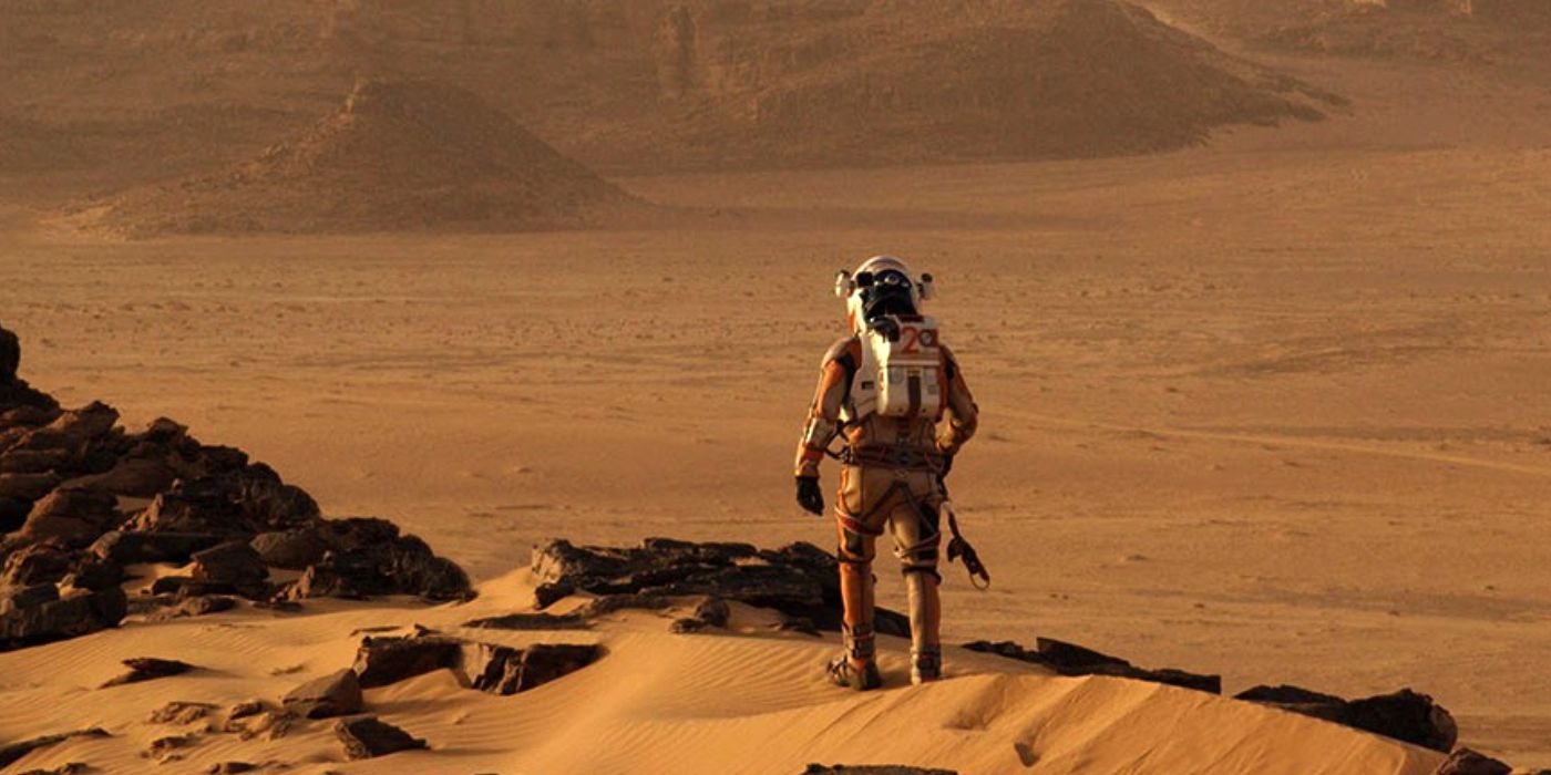 Mark walks across mars in The Martian