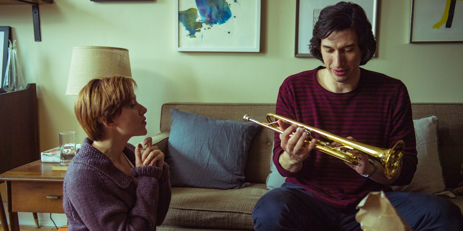 Nicole gives Charlie a trumpet in Marriage Story