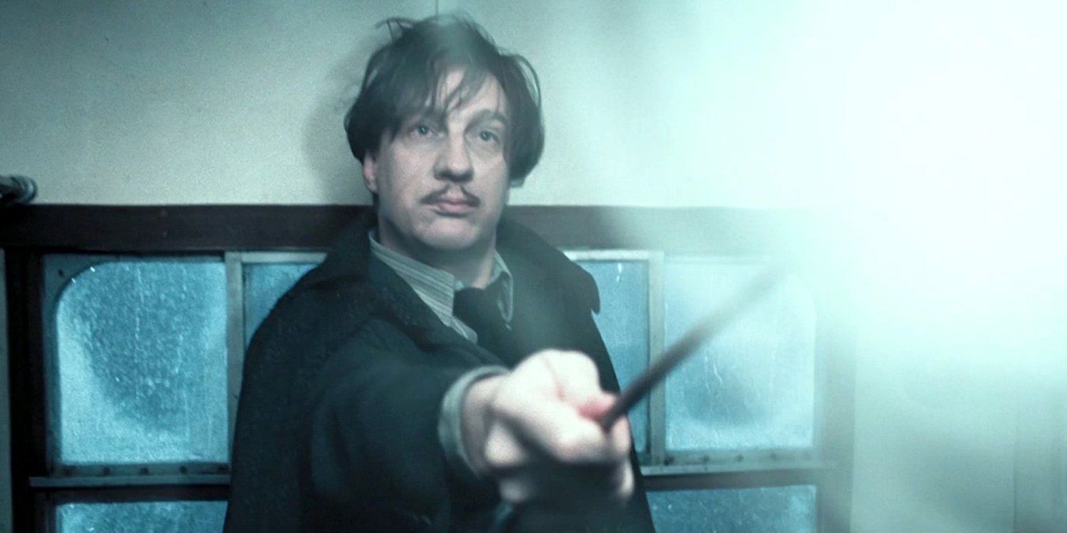 Professor Lupin with a wand in Harry Potter and the Prisoner of Azkaban