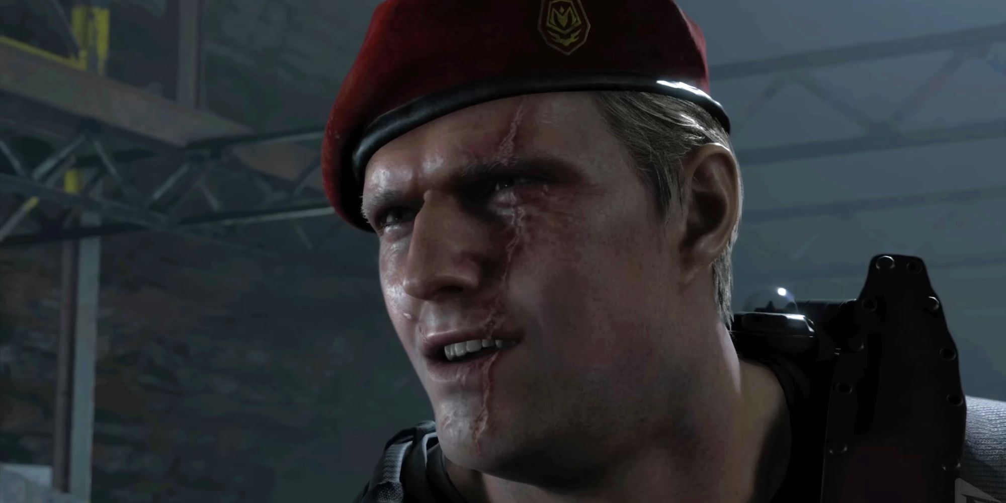 Gambar close-up Krauser dalam remake Resident Evil 4, dengan bekas luka selentingan di salah satu matanya dan memakai baret merah.