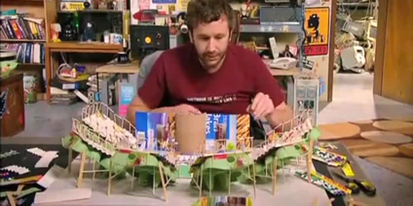 Roy building the model sea park in The IT Crowd