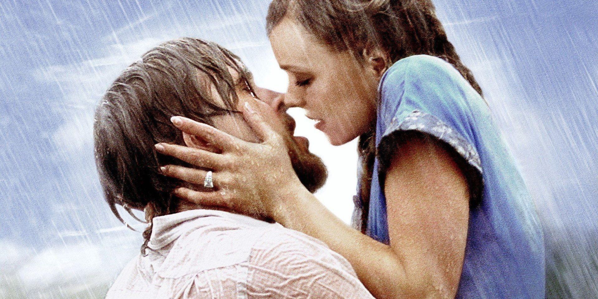 Ryan Gosling and Rachel McAdams on the poster for The Notebook