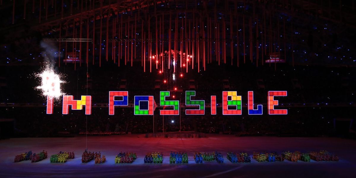 Permainan paralimpiade Sochi di mana para pemain membuat kepingan Tetris raksasa berubah dari mengeja mustahil menjadi Saya Mungkin