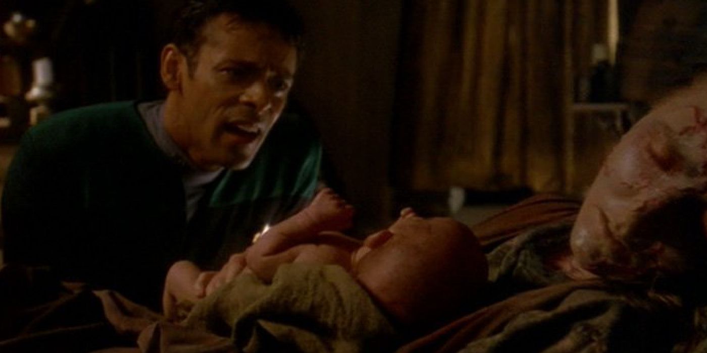 Bashir delivers the blight-free baby in DS9 - The Quickening