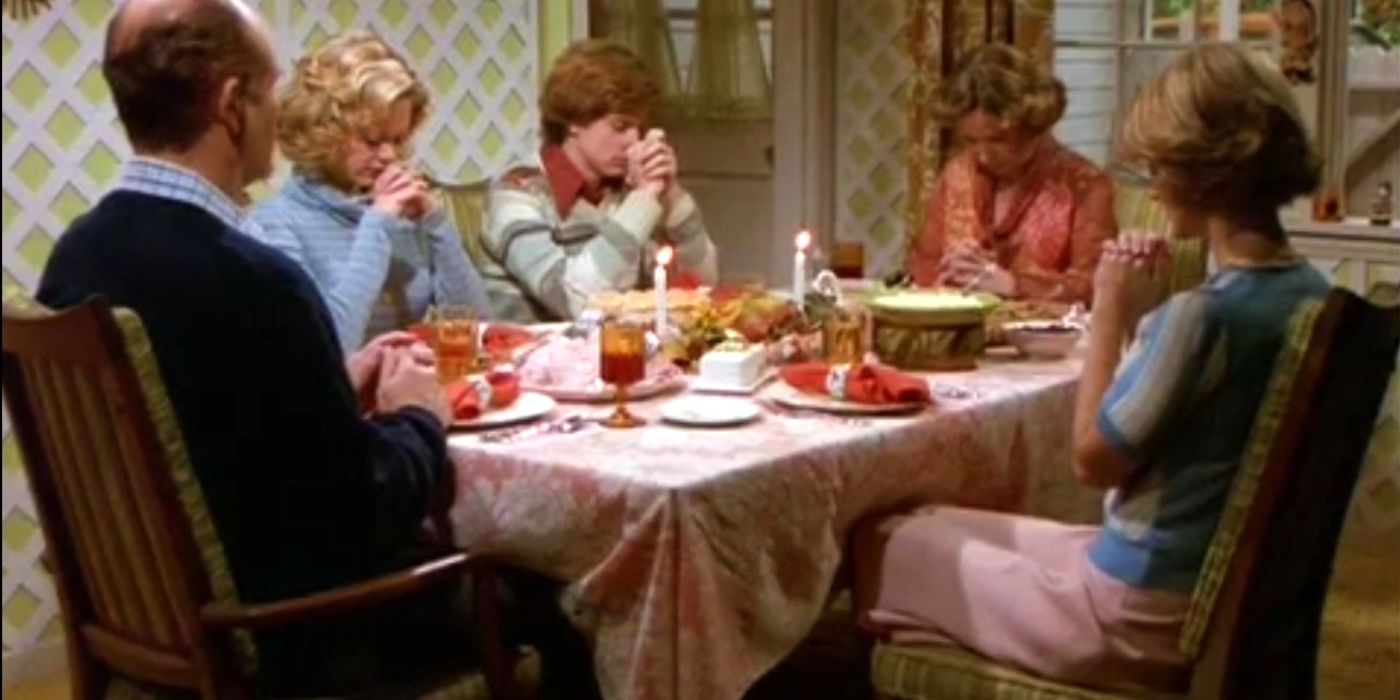 La familia Forman celebrando el Día de Acción de Gracias en That 70s Show