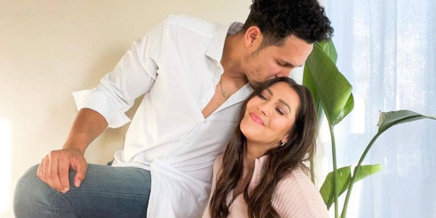 BIP Stars Becca Kufrin & Thomas Jacobs Share Sex Of Baby In Sweet Reveal