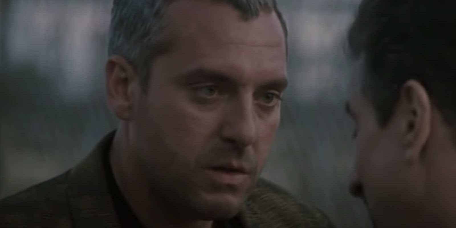 Tom Sizemore looking serious in Heat