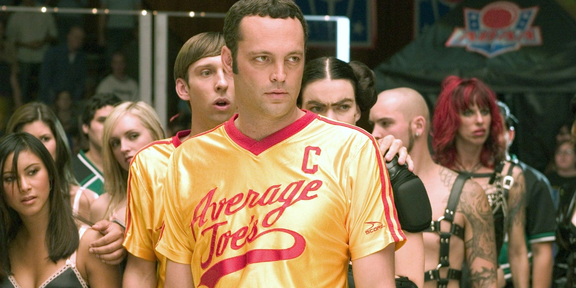 Vince Vaughn in a competition in Dodgeball