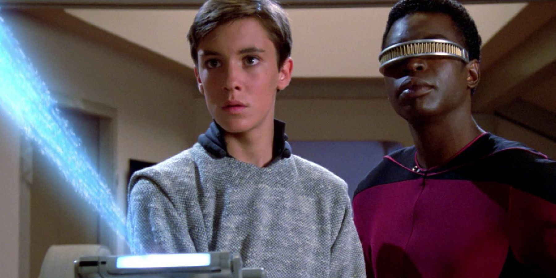 Star Trek: Ds9 Brilliantly Flipped Wesley Crusher's Starfleet Journey