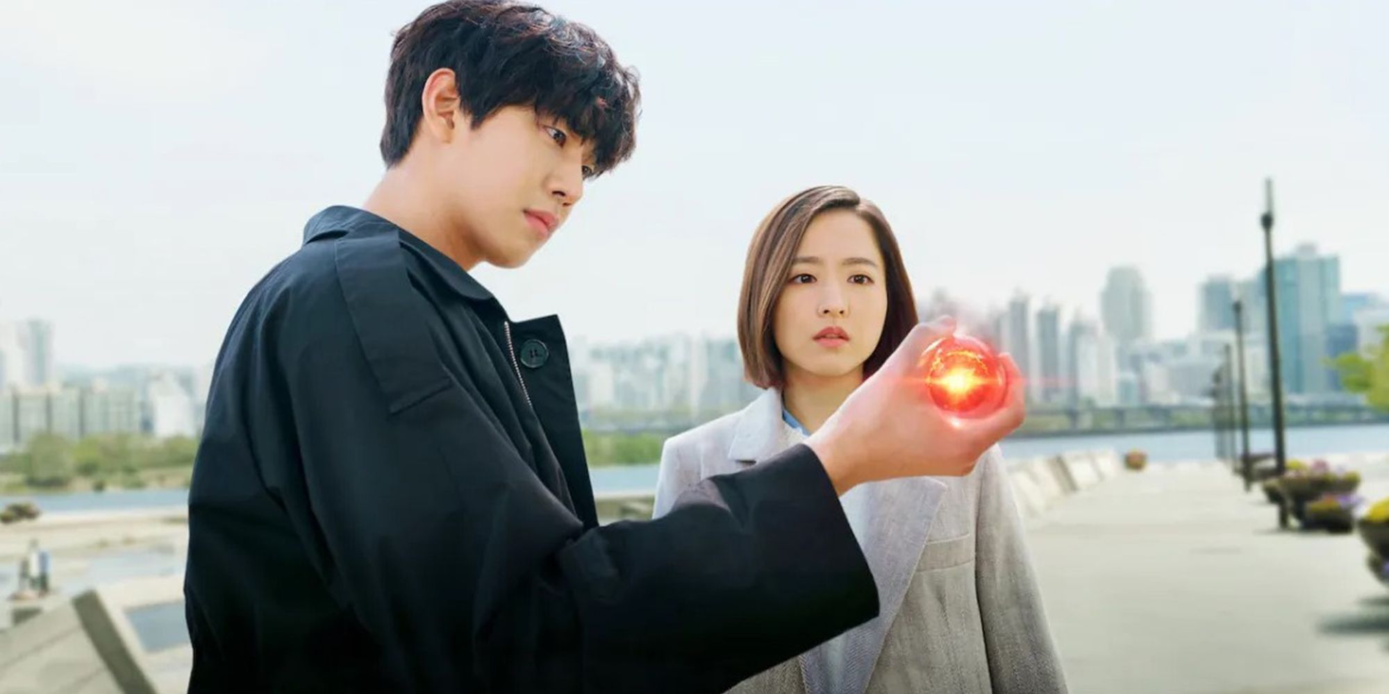 Park Bo-young as Go Se-yeon and Ahn Hyo-seop as Cha Min in Abyss