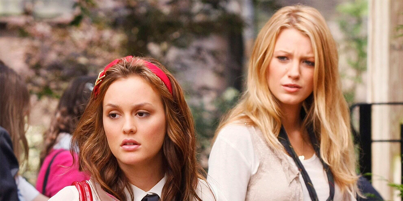 Blair and Serena looking surprised in Gossip Girl