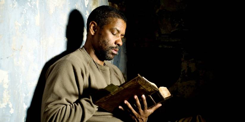 Eli Reads the Bible in The Book of Eli