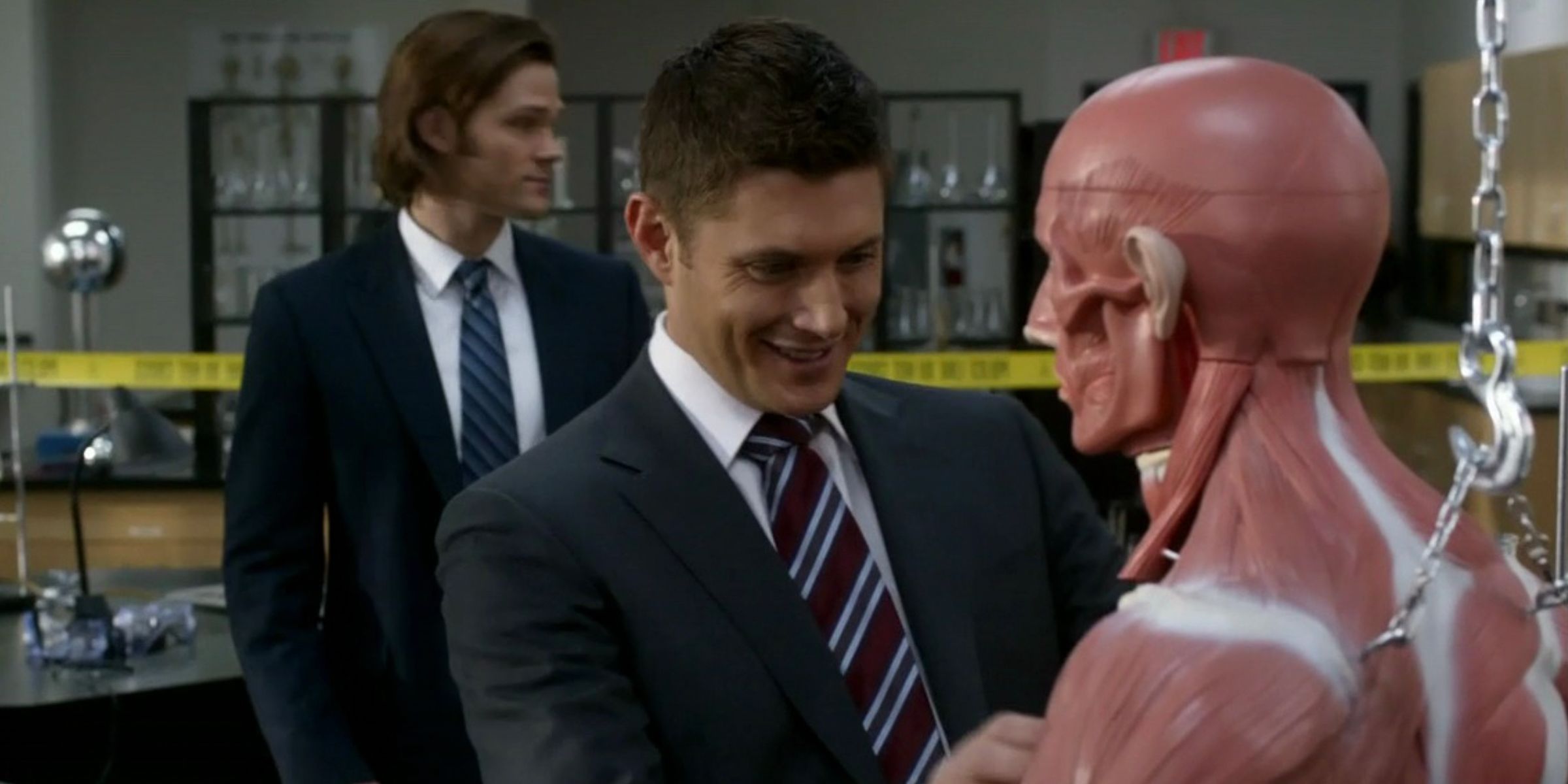 Dean looking at an anatomy of musculature mannequin in Supernatural episode Mannequin 3 The Reckoning