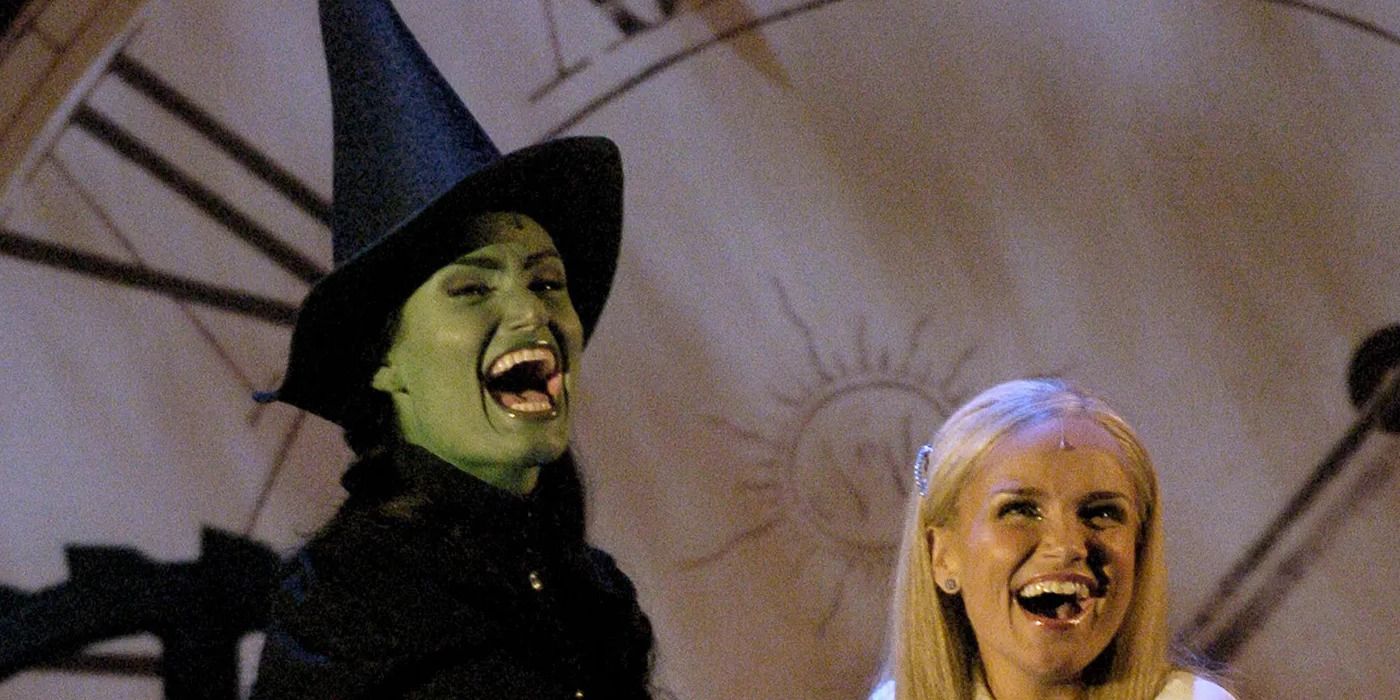 Idina Menzel As Elphaba & Kristin Chenoweth As Glinda In Wicked Broadway.jpg