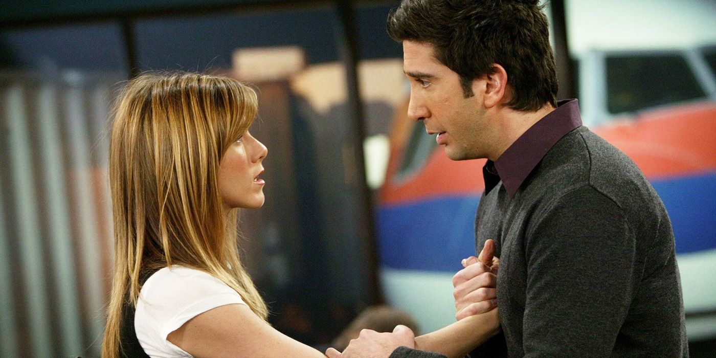 10 Harsh Realities Of Rewatching Friends Season 1, 30 Years Later