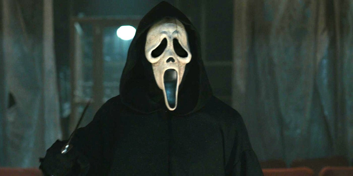 Ghostface with a knife in Scream 6