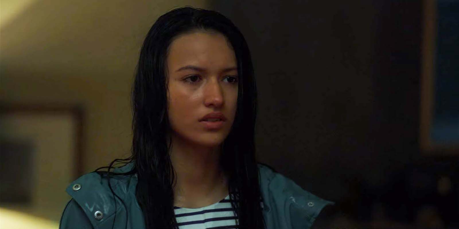Irene Virgüez as Noa in Muted episode 6