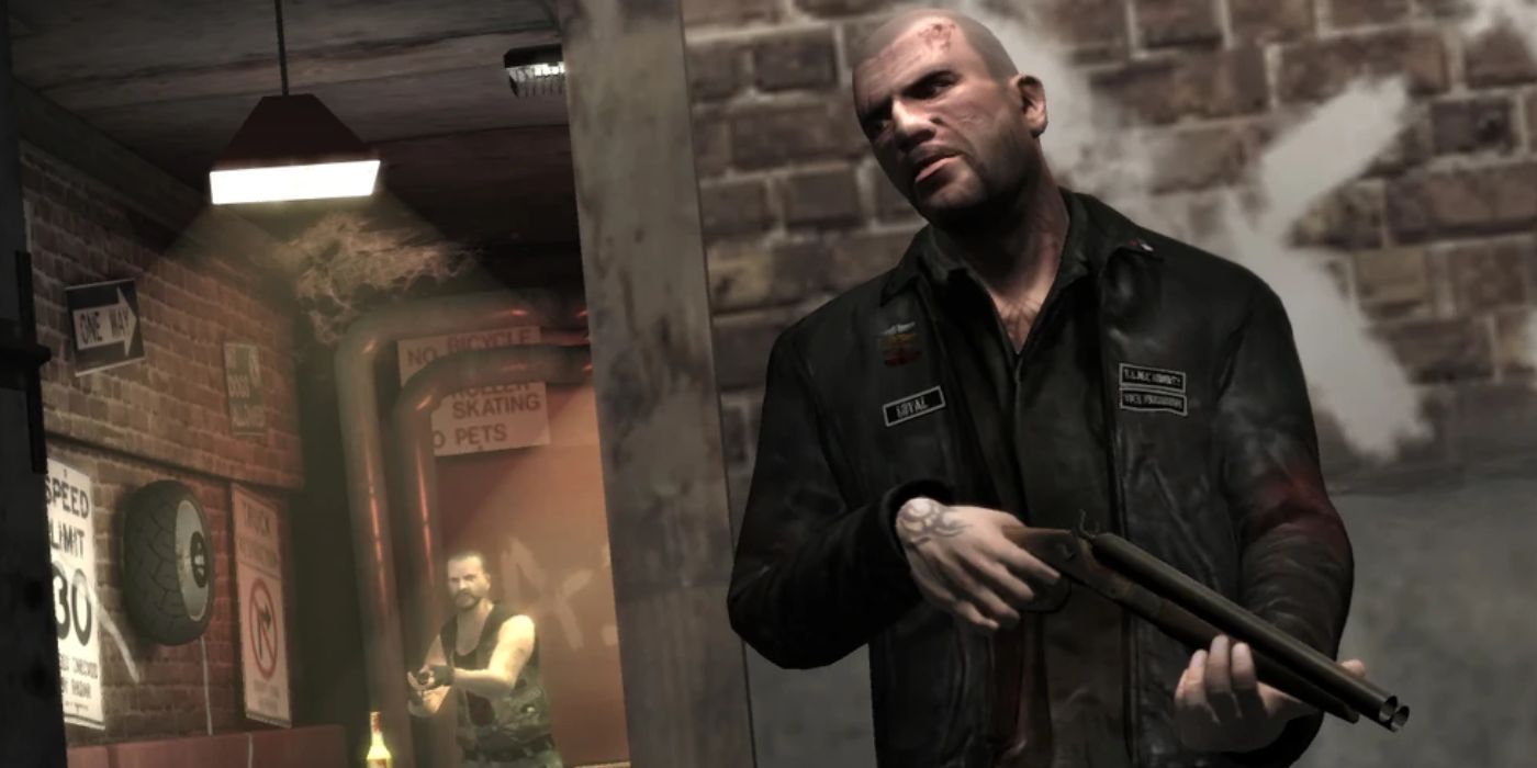 Johnny Klebitz leaning against a wall and holding a sawed-off shotgun as an enemy lurks in the background of GTA 4: The Lost and Damned DLC.