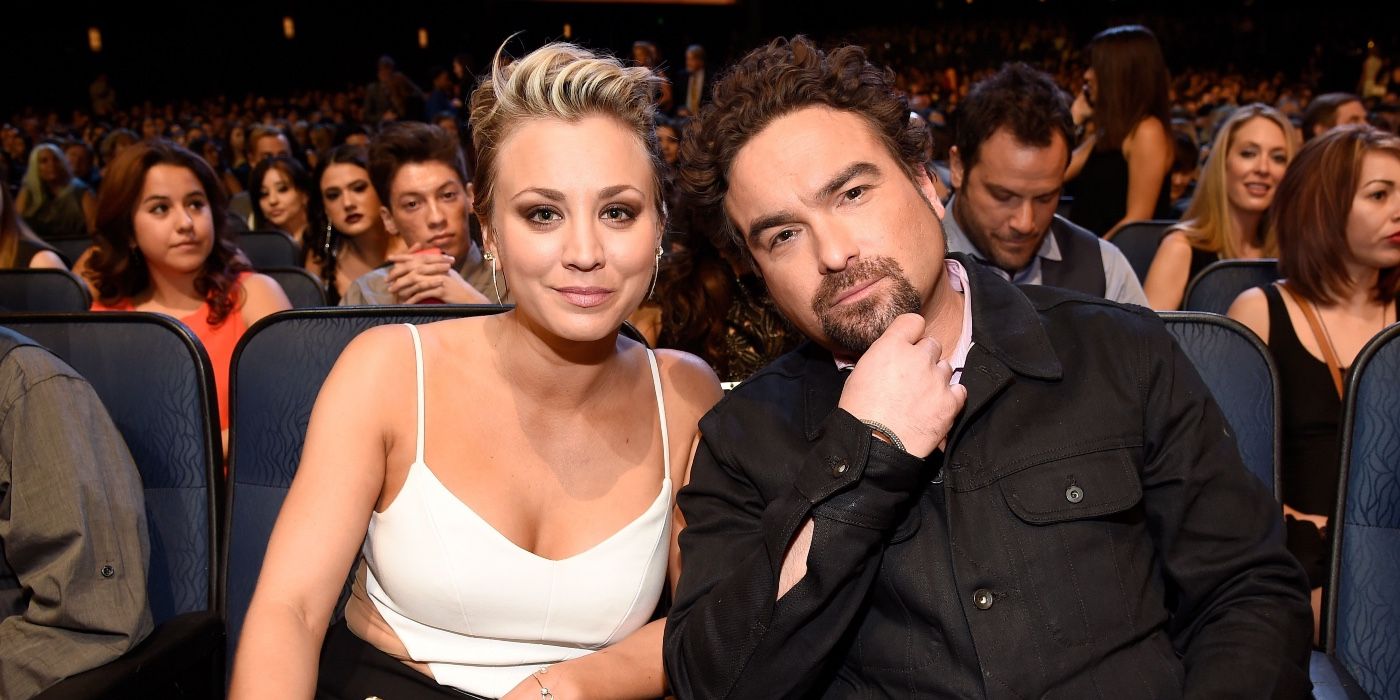Kaley Cuoco and Johnny Galecki sitting together