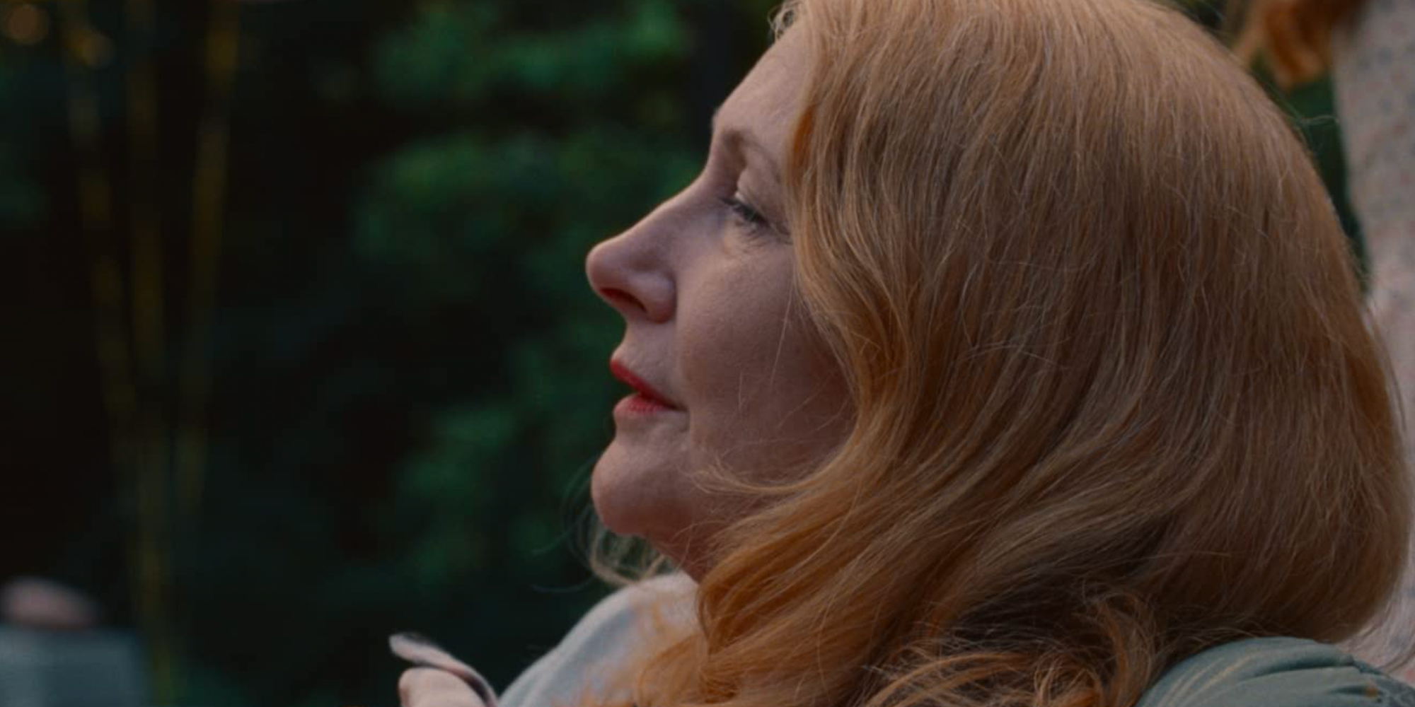 Hint Lysette Stuns In Intimate Portrait Of A Homecoming