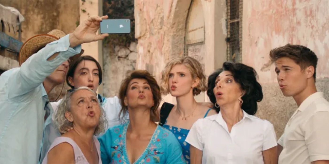 The Portokalos family poses for a selfie in My Big Fat Greek Wedding 3