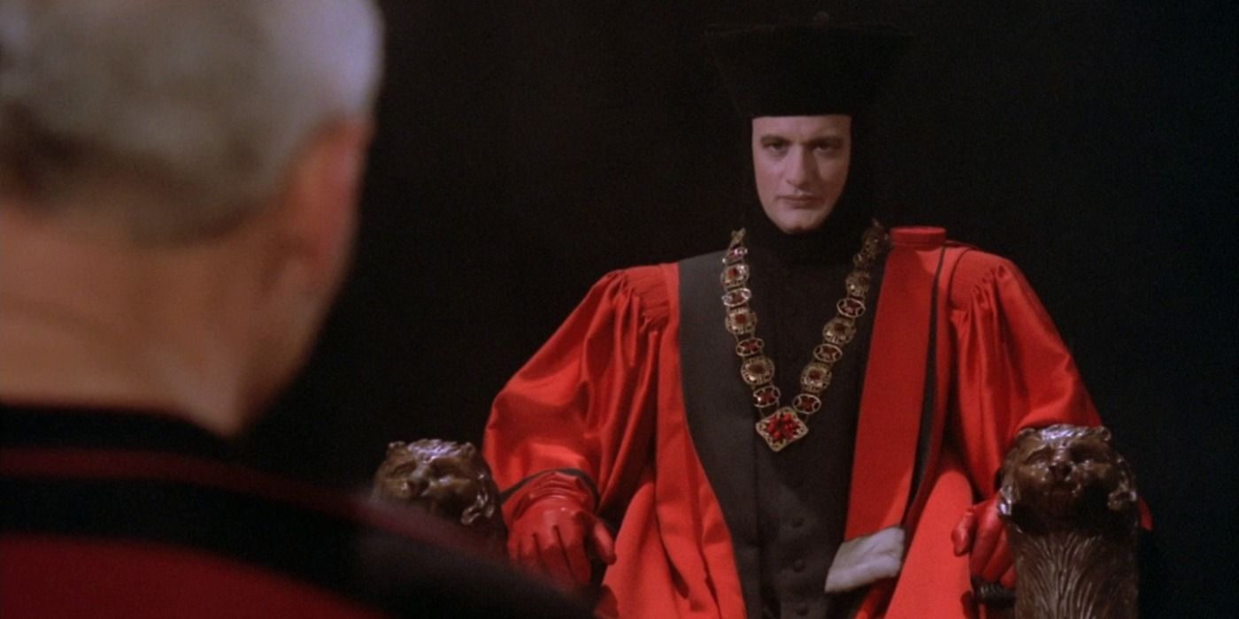Star Trek TNG Encounter at Farpoint Q