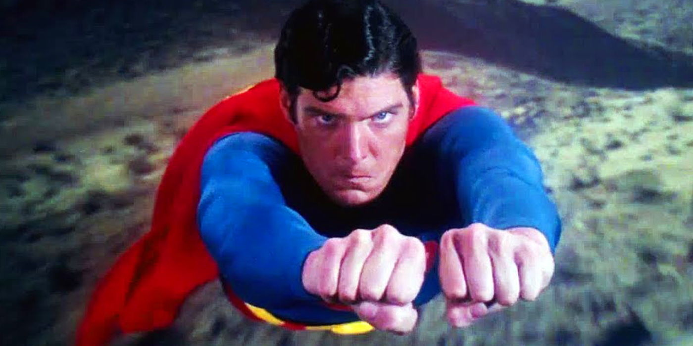 Superman chassant des roquettes en 1978 Superman