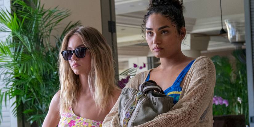 Sydney Sweeney wearing sunglasses in The White Lotus