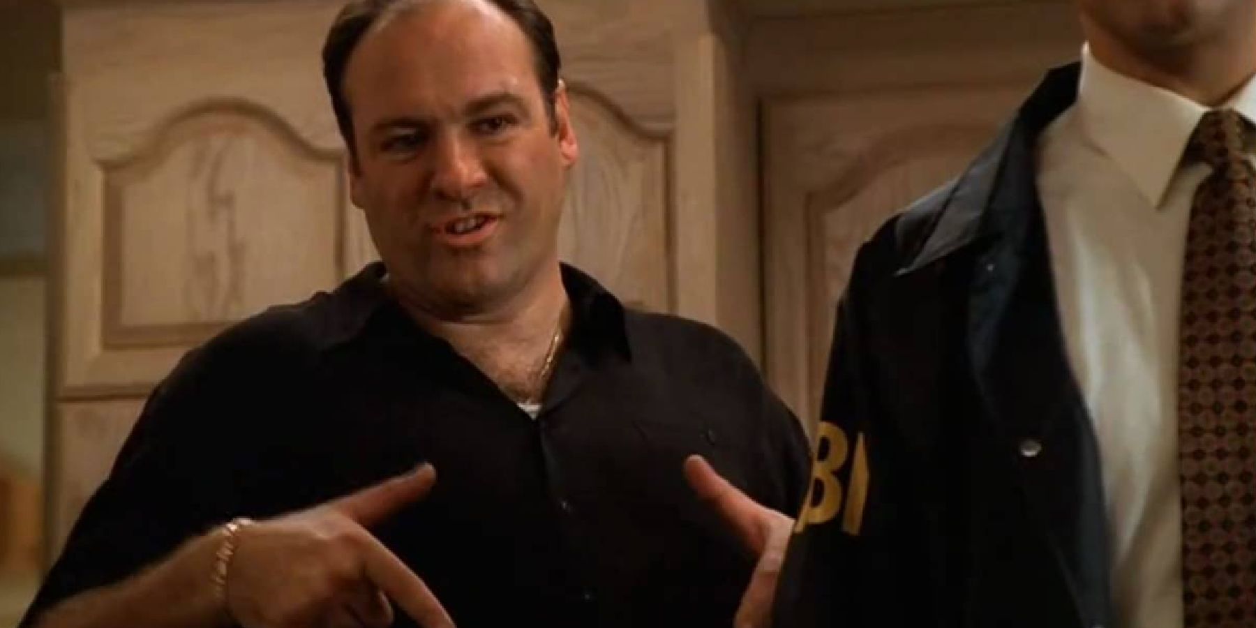 Tony insults Agent Grasso in The Sopranos season 1