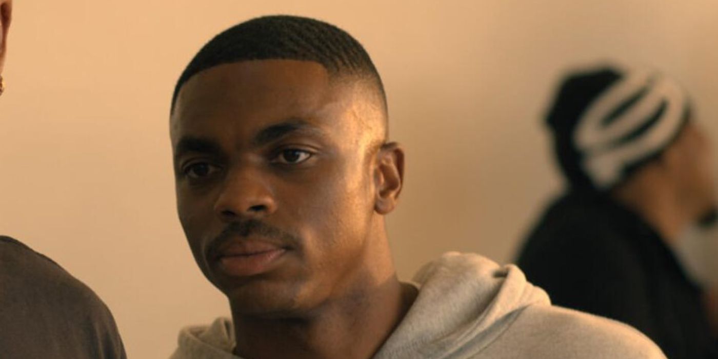 Vince Staples talking to someone off-screen in White Men Can't Jump.