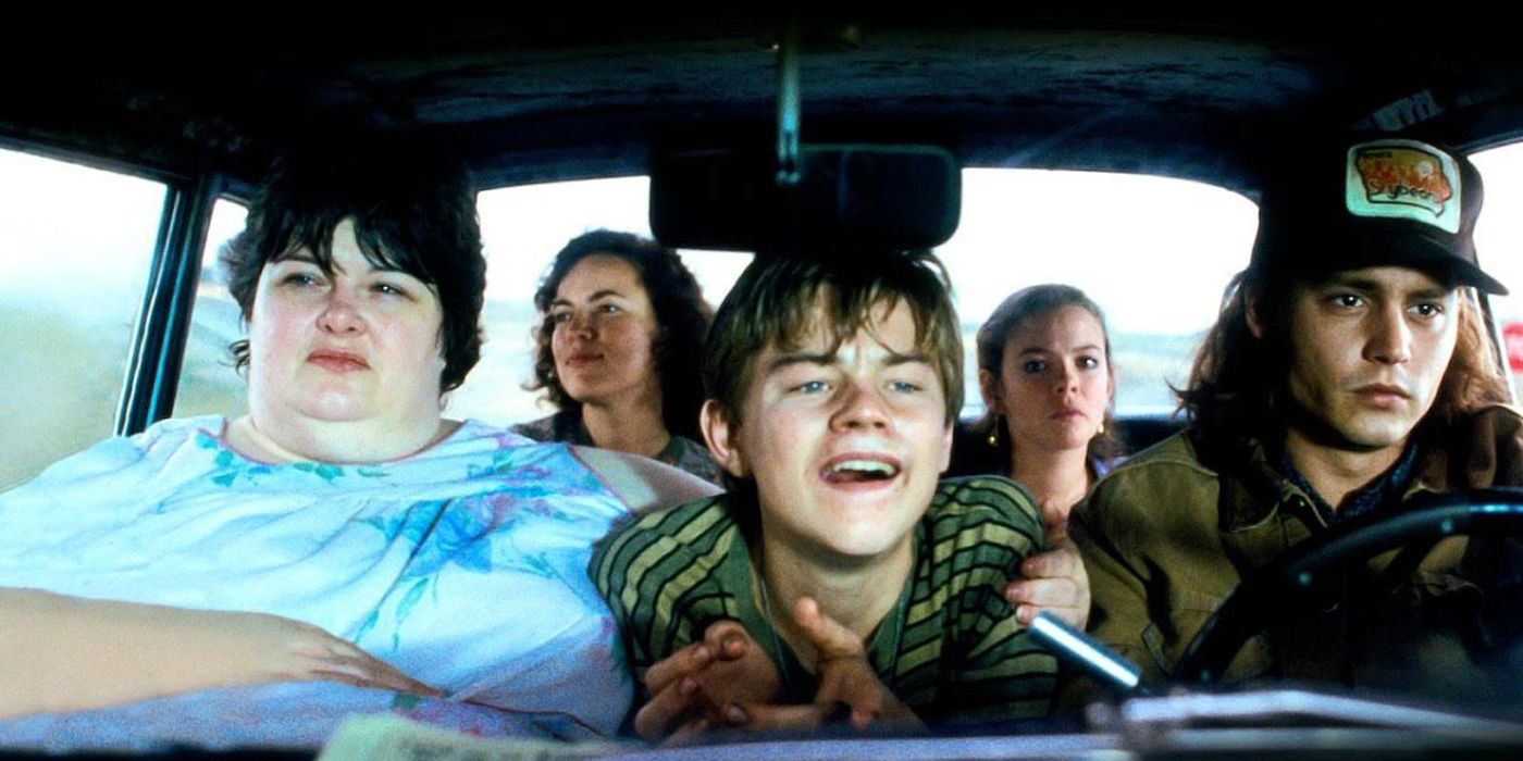 Bonnie e Arnie com Gilbert dirigindo em Gilbert Grape: Aprendiz de Sonhador.