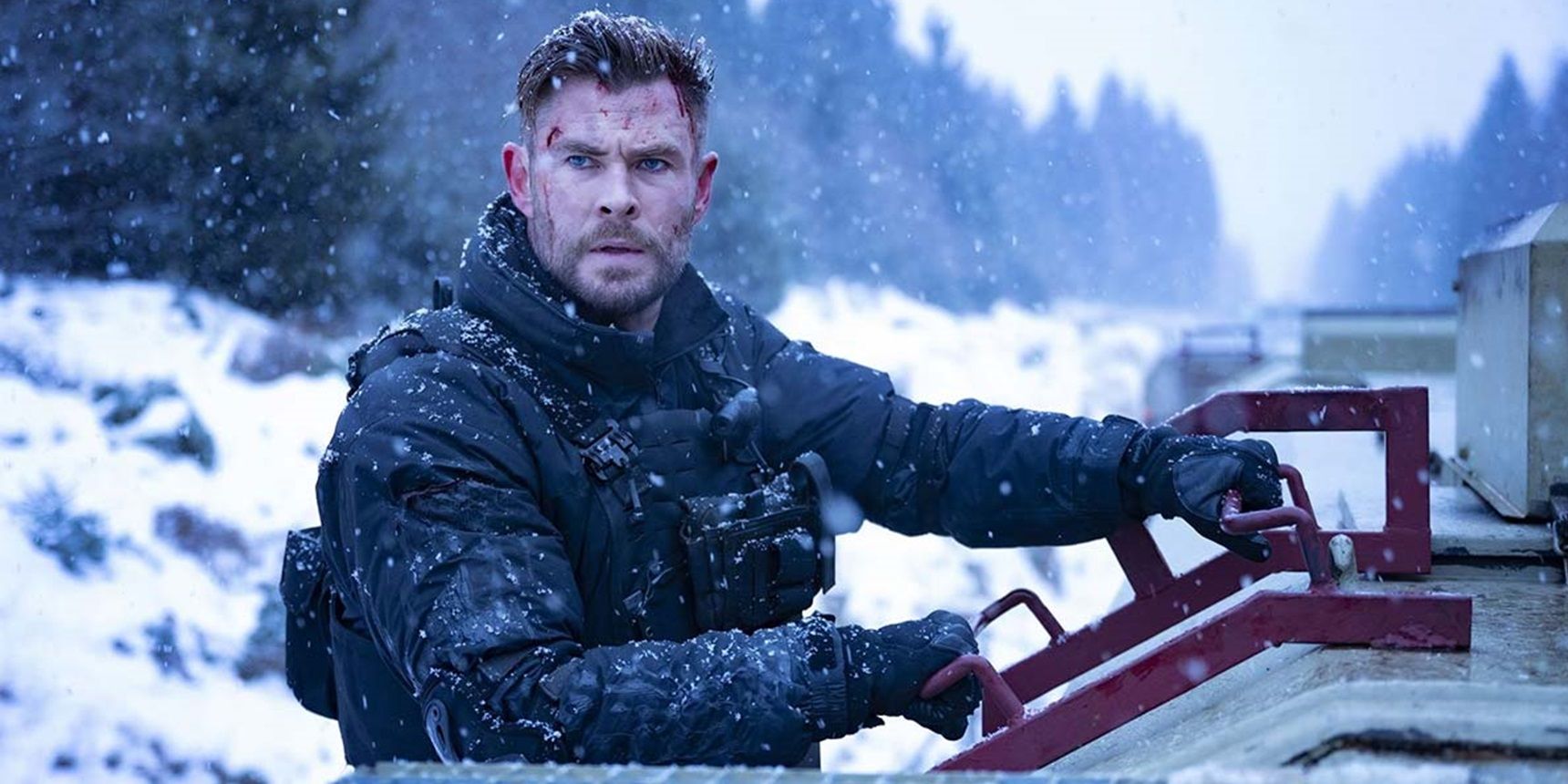 Chris Hemsworth in the snow in Extraction 2