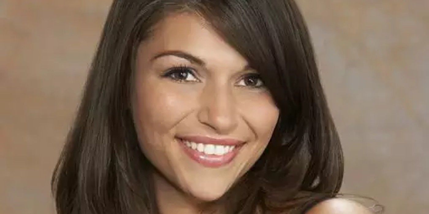 DeAnna Pappas The Bachelorette smiling brown background close up