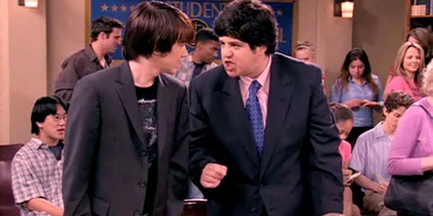 Drake and Josh fighting in The Honor Council