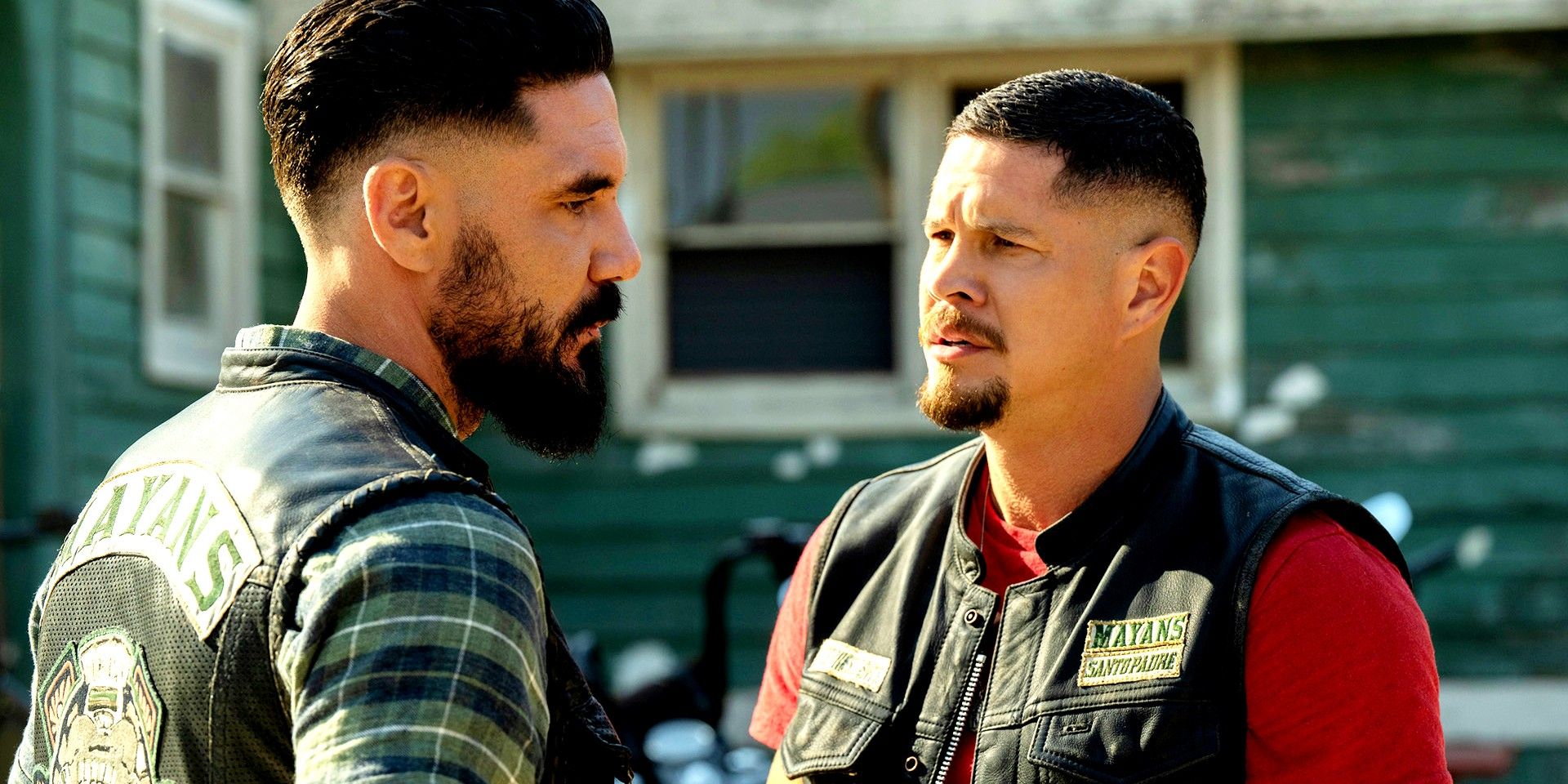 EZ and Angel face to face in Mayans MC