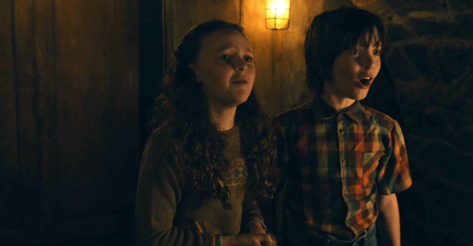 Il giovane Victor ed Eloise nell'episodio 8 della seconda stagione